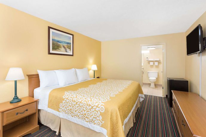 Imagen de la habitación del Hotel Days Inn by Wyndham Mt Pleasant-Charleston-Patriots Point. Foto 8