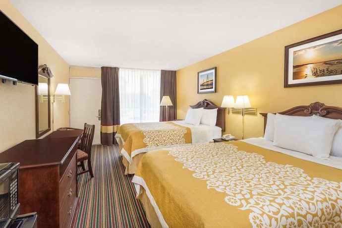 Imagen de la habitación del Hotel Days Inn by Wyndham Mt Pleasant-Charleston-Patriots Point. Foto 9