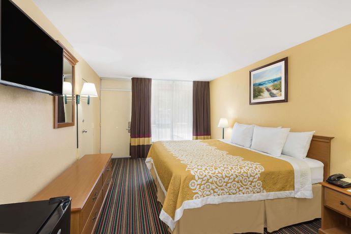 Imagen de la habitación del Hotel Days Inn by Wyndham Mt Pleasant-Charleston-Patriots Point. Foto 11