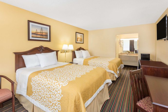 Imagen de la habitación del Hotel Days Inn by Wyndham Mt Pleasant-Charleston-Patriots Point. Foto 12
