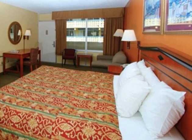 Imagen de la habitación del Hotel Days Inn by Wyndham Myrtle Beach-Beach Front. Foto 12