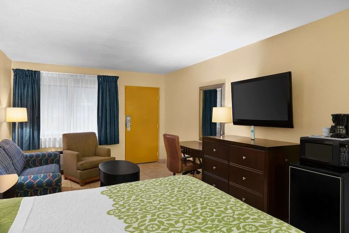 Imagen de la habitación del Hotel Days Inn by Wyndham N Orlando/Casselberry. Foto 10