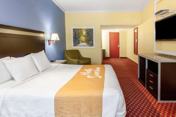 Imagen de la habitación del Hotel Days Inn by Wyndham Nanuet / Spring Valley. Foto 8