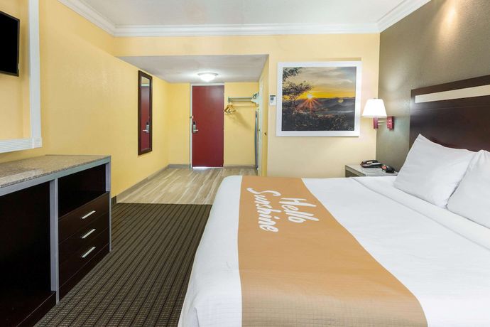 Imagen de la habitación del Hotel Days Inn by Wyndham Nanuet / Spring Valley. Foto 12
