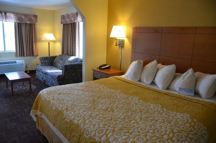 Imagen de la habitación del Hotel Days Inn by Wyndham Nashville Airport. Foto 8