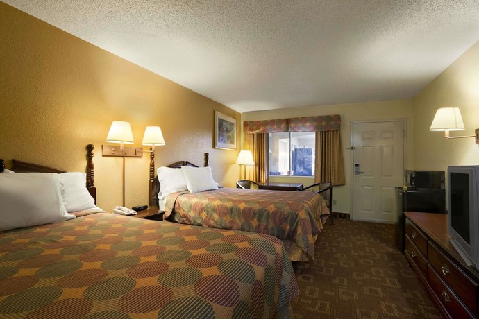 Imagen de la habitación del Hotel Days Inn by Wyndham Nashville Airport. Foto 11