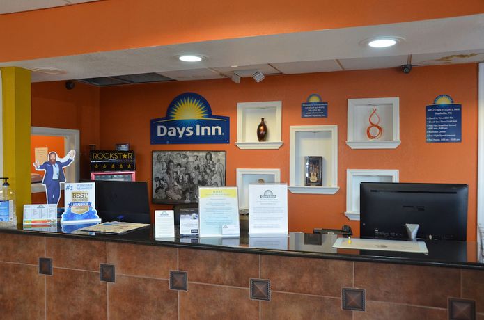 Imagen de los interiores del Hotel Days Inn by Wyndham Nashville Airport. Foto 19