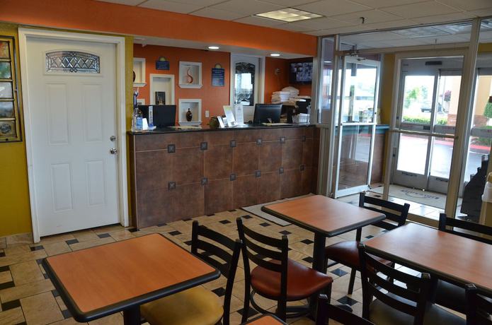 Imagen de los interiores del Hotel Days Inn by Wyndham Nashville Airport. Foto 20