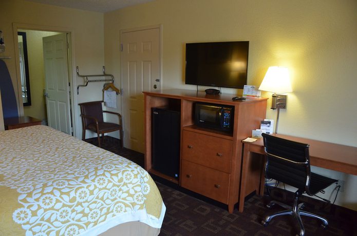 Imagen de la habitación del Hotel Days Inn by Wyndham Nashville Airport. Foto 17