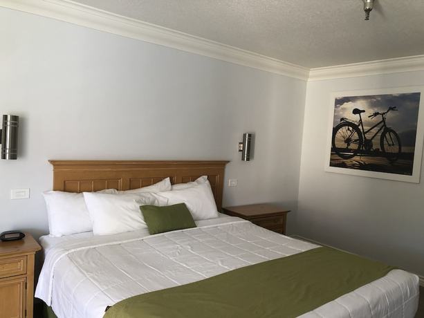 Imagen de la habitación del Hotel Days Inn by Wyndham Near City Of Hope. Foto 12