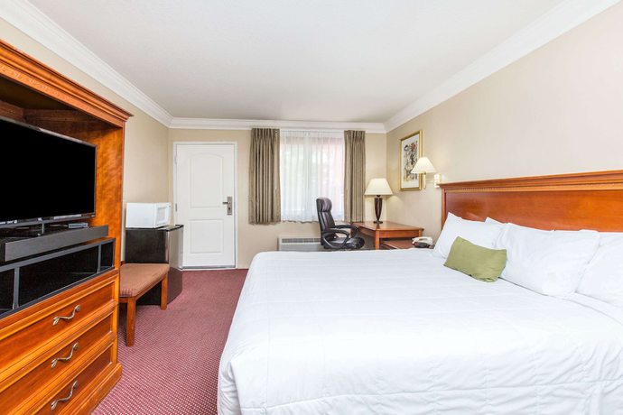 Imagen de la habitación del Hotel Days Inn by Wyndham Near City Of Hope. Foto 14