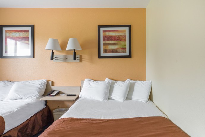 Imagen de la habitación del Hotel Days Inn by Wyndham New Philadelphia. Foto 6