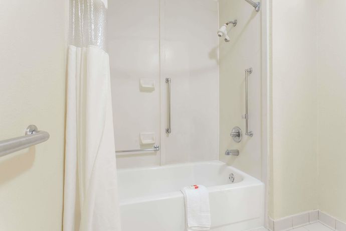 Imagen de la habitación del Hotel Days Inn by Wyndham Norfolk Airport. Foto 12