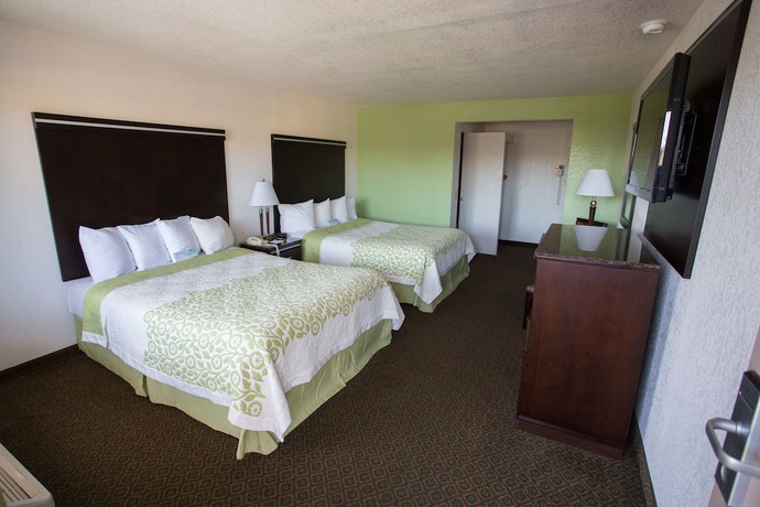 Imagen de la habitación del Hotel Days Inn by Wyndham Oceanside. Foto 12