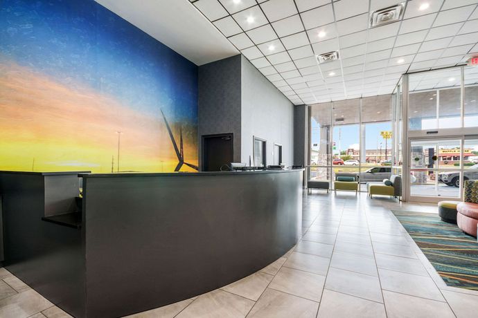 Imagen de los interiores del Hotel Days Inn by Wyndham Oklahoma City Bricktown. Foto 17