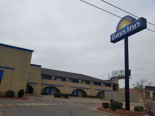 Imagen general del Hotel Days Inn by Wyndham Oklahoma City NW Expressway. Foto 1