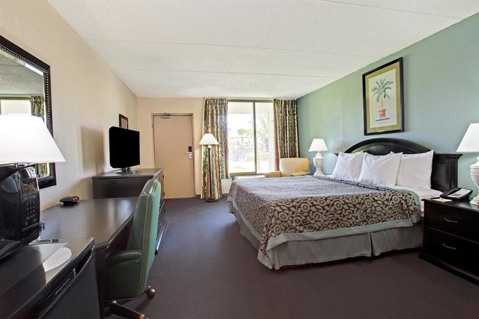 Imagen de la habitación del Hotel Days Inn by Wyndham Orlando Airport Florida Mall. Foto 6