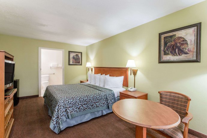 Imagen de la habitación del Hotel Days Inn by Wyndham Ormond Beach. Foto 7