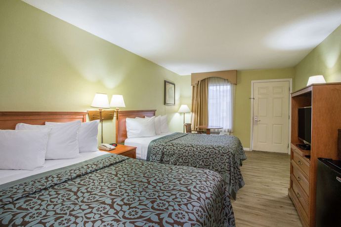 Imagen de la habitación del Hotel Days Inn by Wyndham Ormond Beach. Foto 9