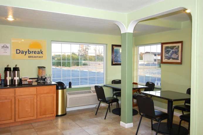 Imagen del bar/restaurante del Hotel Days Inn by Wyndham Oroville. Foto 2