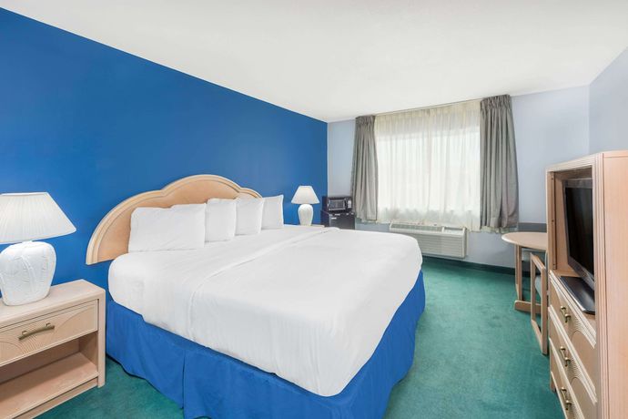 Imagen de la habitación del Hotel Days Inn by Wyndham Osage Beach Lake of the Ozarks. Foto 12