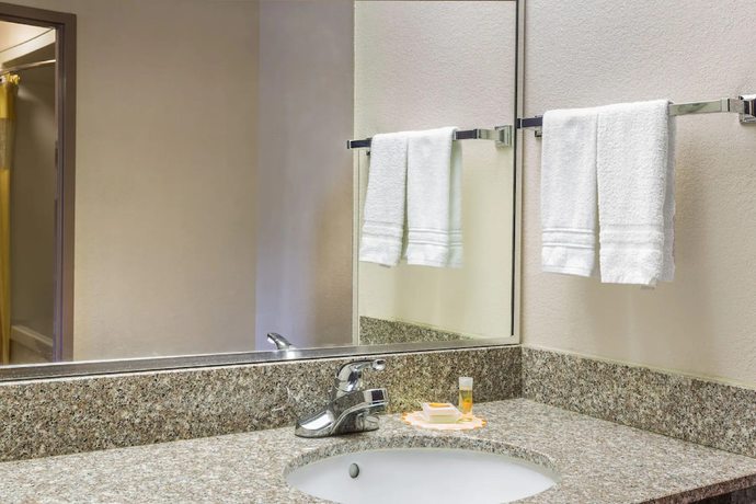 Imagen de la habitación del Hotel Days Inn by Wyndham Panama City/Callaway. Foto 7