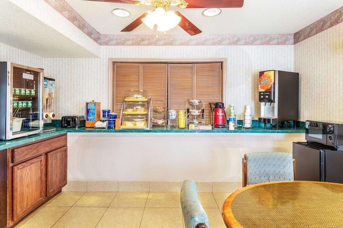 Imagen de los interiores del Hotel Days Inn by Wyndham Panama City/Callaway. Foto 14