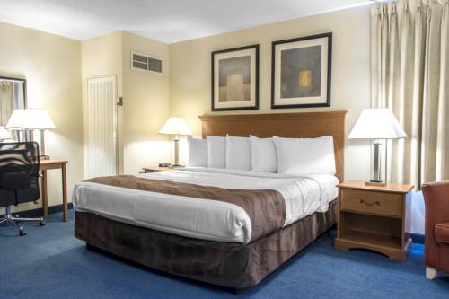 Imagen de la habitación del Hotel Days Inn by Wyndham Penn State. Foto 2