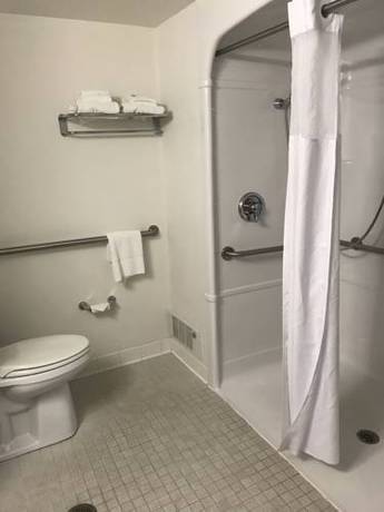 Imagen de la habitación del Hotel Days Inn by Wyndham Penn State. Foto 7