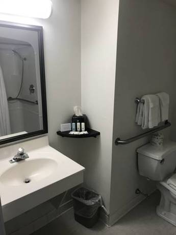 Imagen de la habitación del Hotel Days Inn by Wyndham Penn State. Foto 8