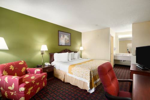 Imagen de la habitación del Hotel Days Inn by Wyndham Pensacola I-10. Foto 10