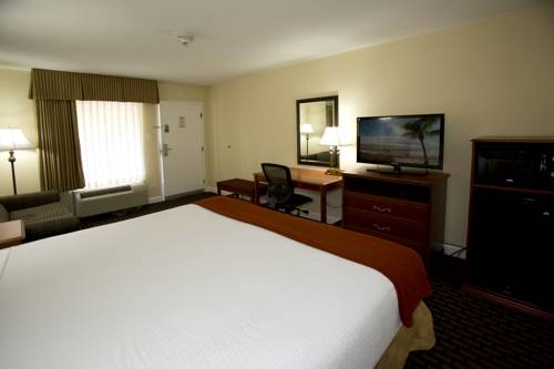 Imagen de la habitación del Hotel Days Inn by Wyndham Port Charlotte/Punta Gorda. Foto 3