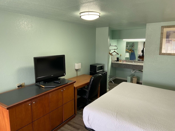 Imagen de la habitación del Hotel Days Inn by Wyndham Pratt. Foto 13