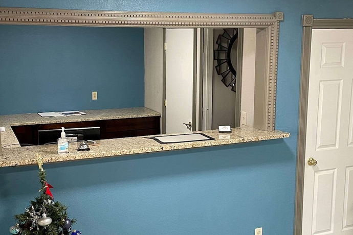 Imagen de los interiores del Hotel Days Inn by Wyndham Pratt. Foto 15