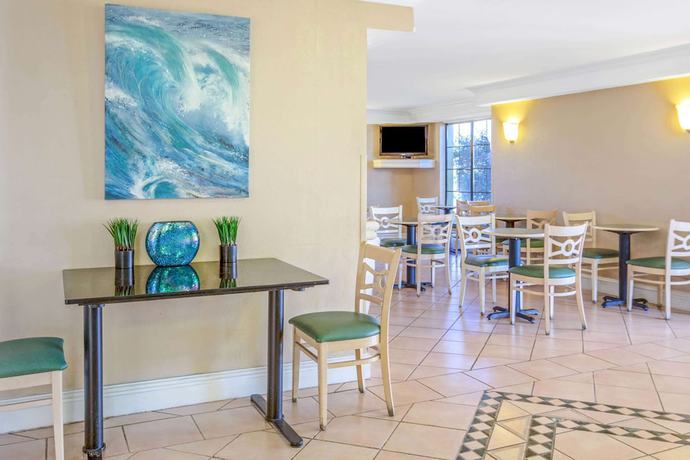 Imagen de los interiores del Hotel Days Inn by Wyndham Reno. Foto 19