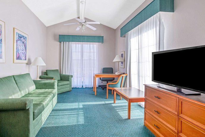 Imagen de la habitación del Hotel Days Inn by Wyndham Reno. Foto 11