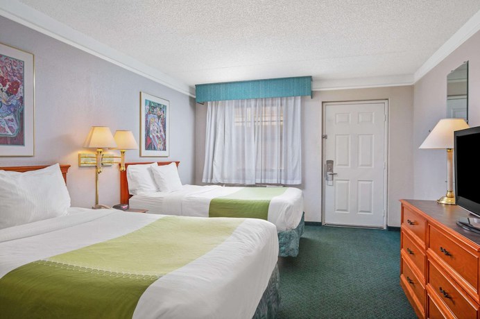 Imagen de la habitación del Hotel Days Inn by Wyndham Reno. Foto 13