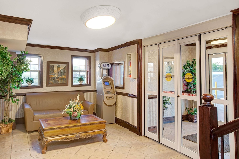 Imagen de los interiores del Hotel Days Inn by Wyndham Ridgefield NJ. Foto 14