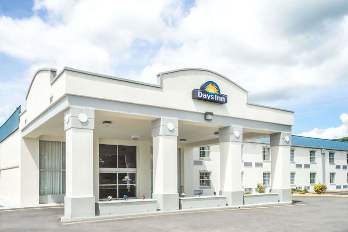 Imagen de los exteriores del Hotel Days Inn by Wyndham Roanoke Near I-81. Foto 11