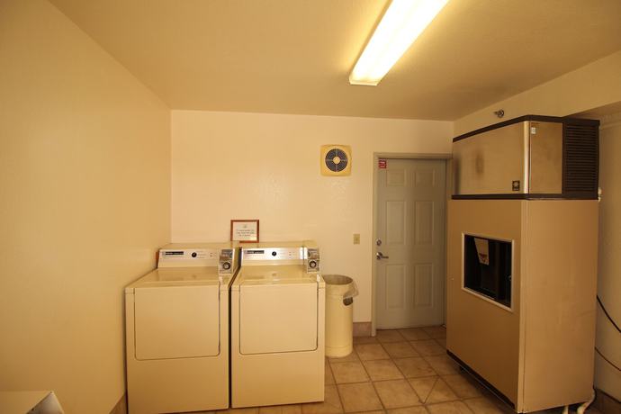Imagen de los interiores del Hotel Days Inn by Wyndham Safford, AZ. Foto 19