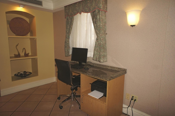 Imagen de los interiores del Hotel Days Inn by Wyndham San Diego Vista. Foto 13