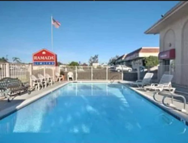 Imagen de la piscina del Hotel Days Inn by Wyndham San Marcos, San Marcos. Foto 20