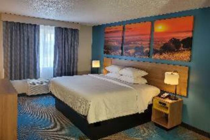 Imagen de la habitación del Hotel Days Inn by Wyndham Sandusky Cedar Point. Foto 15