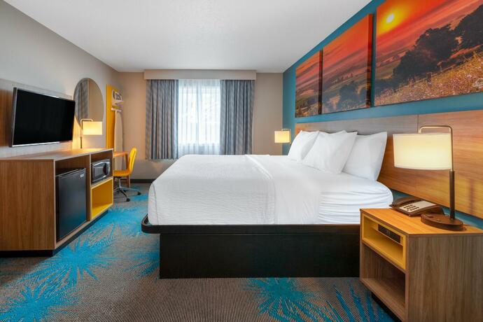Imagen de la habitación del Hotel Days Inn by Wyndham Sandusky Cedar Point. Foto 25