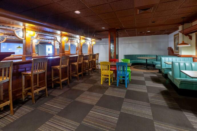 Imagen del bar/restaurante del Hotel Days Inn by Wyndham Sandusky Cedar Point. Foto 14