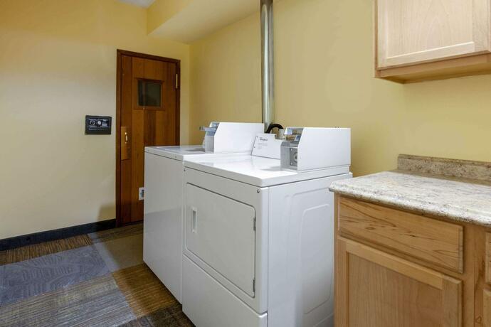 Imagen general del Hotel Days Inn by Wyndham Sandusky Cedar Point. Foto 3