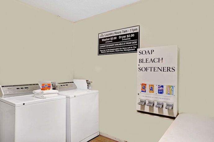 Imagen de los interiores del Hotel Days Inn by Wyndham St Augustine I-95-Outlet Mall. Foto 14