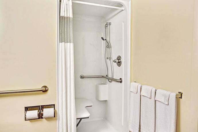 Imagen de la habitación del Hotel Days Inn by Wyndham St Augustine I-95-Outlet Mall. Foto 8