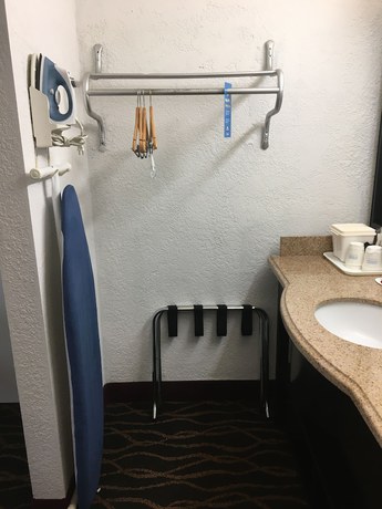 Imagen de la habitación del Hotel Days Inn by Wyndham Stuart, FL. Foto 12