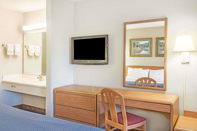 Imagen de la habitación del Hotel Days Inn by Wyndham Valdosta I-75. Foto 5